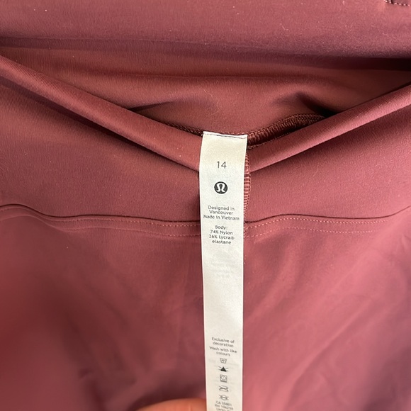 🍋 NWOT Lululemon InStill HR Tight 25” - Picture 6 of 8